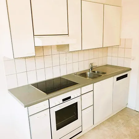 Apartment With Balcony In Zurich, Kars - Self Checkin *